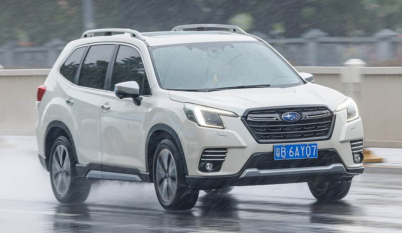 Subaru Forester (SK9)