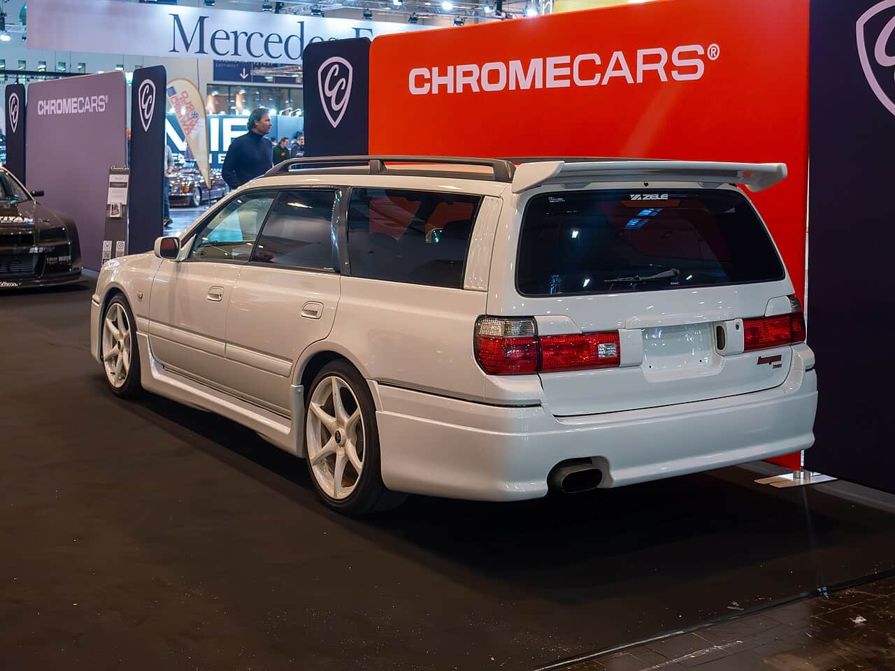 Nissan Stagea 260RS (WGNC34)