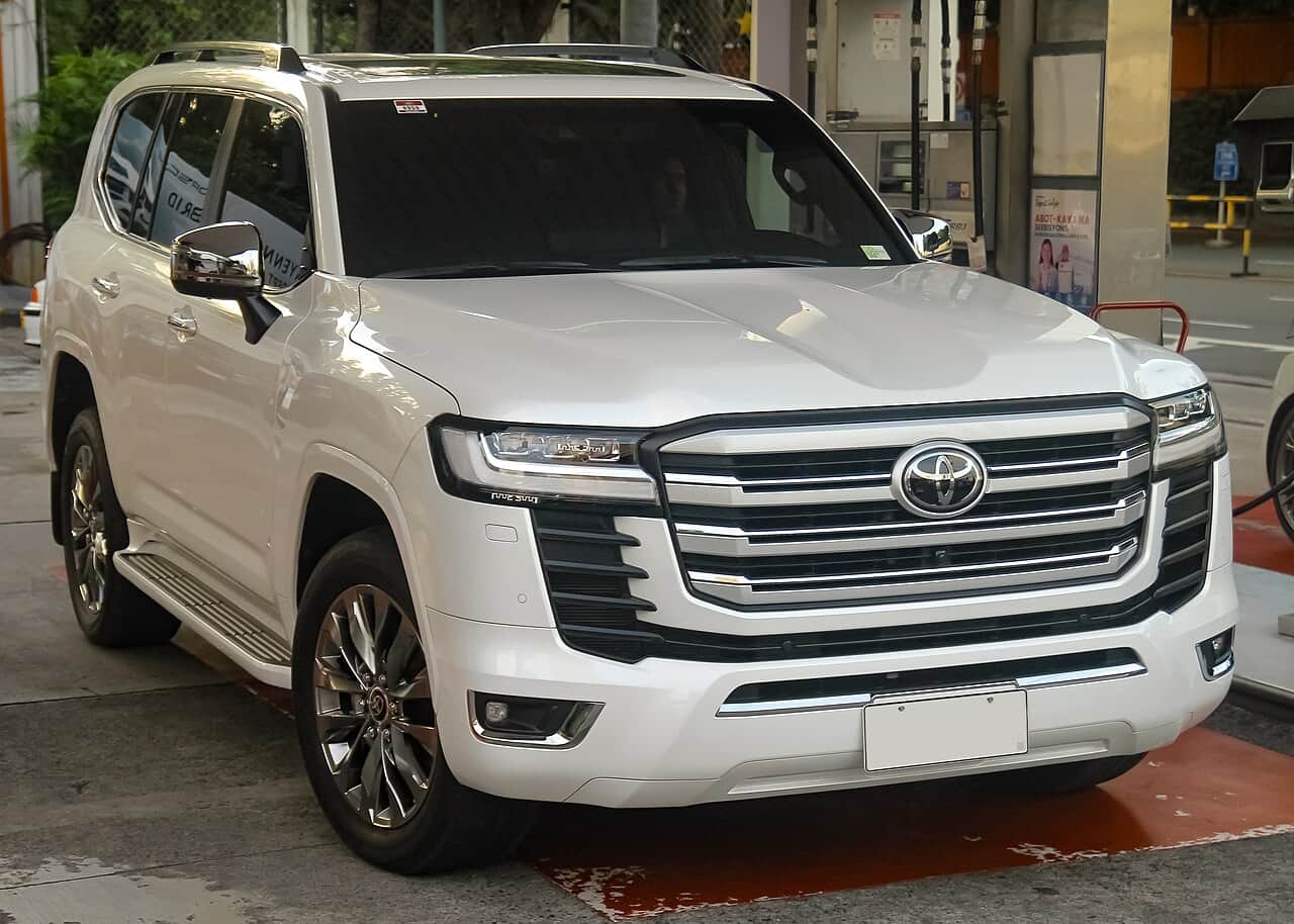 Toyota Land Cruiser 300